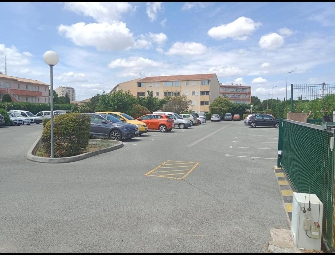 Frejus-Plage Et Centre-Ville, 28 M2, Accueil 4 Personnes, Francais, English Spoken Zewnętrze zdjęcie